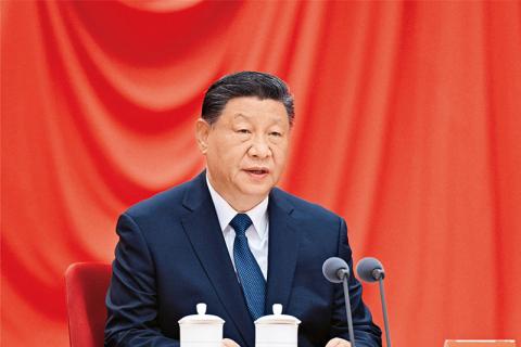 习近平：锲而不舍落实中央八项规定精神，以优良党风引领社风民风